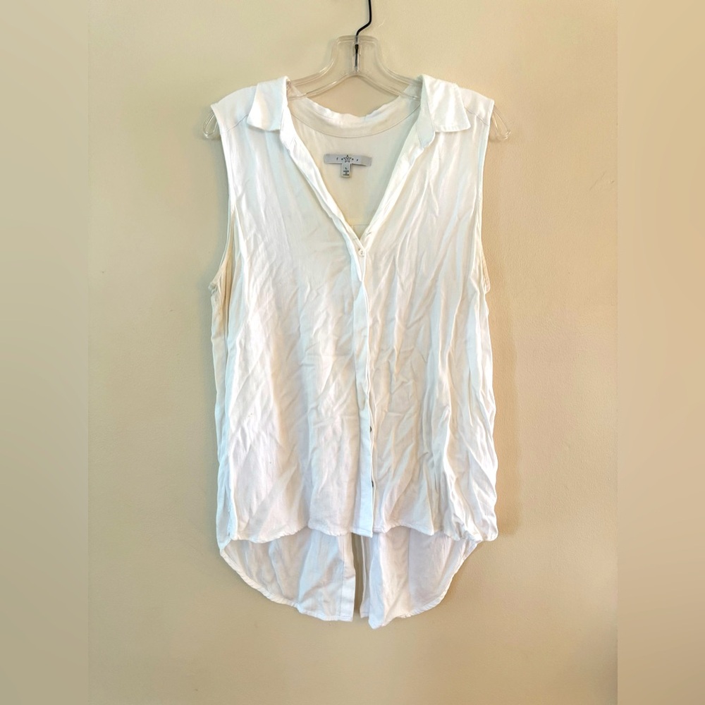 Fever White Sleeveless Buttondown Shirt L